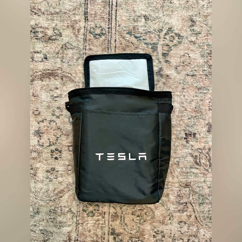 Tesla Black Insulated Cooler Bag